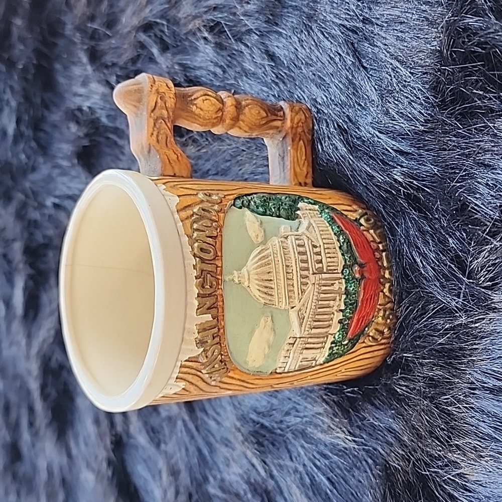 VINTAGE  WASHINGTON DC  MUG . 👀 SEE PHOTOS 👀 📸 CONDITION OF THE ITEM!!